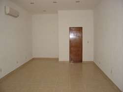 imagen de VENTA LOCAL PLAZA MARINA_2