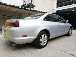imagen de Honda Accord coupe 3.0 6V con piel y quema coco_2