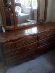 imagen de VENDO PRECIOSO TOCADOR EN MADERA DE CEDRO !!!_2