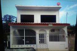 imagen de CASA Calle Cuahutemoc 796, Colonia Loma Bonita. _2