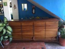 imagen de Muebles, maquina para moler carne y percheros _2