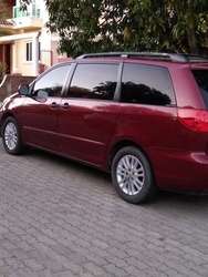 imagen de toyota sienna Le 2009 color tinta _2