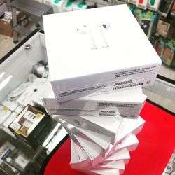 imagen de Apple AirPods 2 Wireless _2