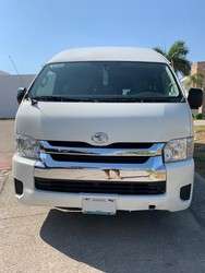 imagen de VAN TOYOTA HIACE (2018)  2.7 A/C 15 PASAJEROS_2