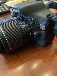 imagen de Canon EOS Rebel T2i Digital SLR Camera wmm/40mm_2