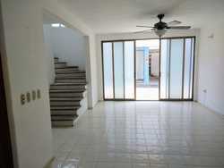 imagen de CASA EN RENTA EN EXCELENTE UBICACION_2