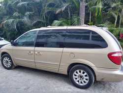 imagen de Camioneta Chrysler Town &amp; Country 2001_2