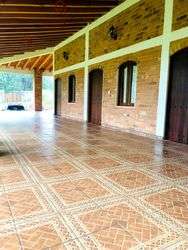 imagen de HERMOSA HACIENDA CONSTRUCCION DE PRIMERA _2