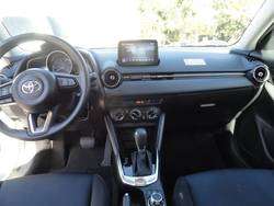 imagen de Toyota Yaris 2019,Blanco,1.5L,6,082km_2