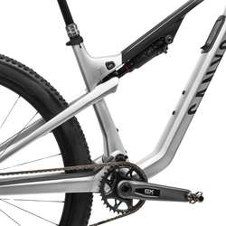 imagen de 2024 Canyon Lux Trail CF 9 Mountain Bike_2