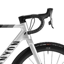 imagen de 2024 Canyon Inflite CF SLX 9 Road Bike_2