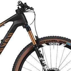 imagen de 2024 Canyon Lux Trail CFR Mountain Bike_2