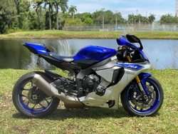 imagen de 2017 yamaha yzf r1_2