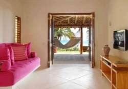 imagen de Una habitación, frente al mar, suite principal_2