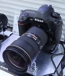 imagen de CANON R6, LENTES NIKON_2