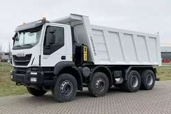 imagen de Iveco 8x4 Tipper Truck Pre-owned export 2023 model_2