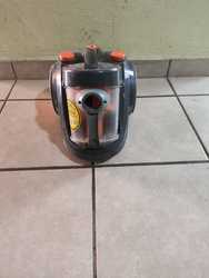 imagen de Aspiradora Koblenz Canister_2