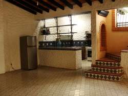 imagen de muy amplia casa en venta colonia versalles _3