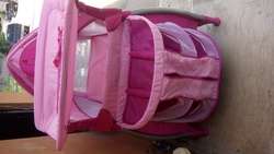 imagen de Vendo cuna de viaje rosa_3
