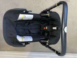 imagen de Doona All-in-One-Infant-Black-Car-Seat and Strolle_3