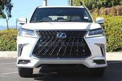 imagen de 2020 Lexus Lx570 model_3