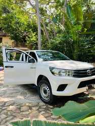 imagen de HILUX 2018 EXCELENTE ESTADO_3