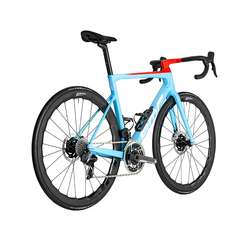 imagen de 2024 BMC Teammachine SLR 01 ONE Road Bike_3