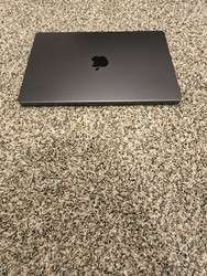 imagen de Apple 14 MacBook Pro M4 Pro Space Black_3