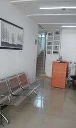 imagen de OPORTUNIDAD OFICINA AMPLIA EN ZONA MUY COMERCIAL _4