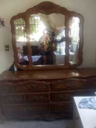 imagen de VENDO PRECIOSO TOCADOR EN MADERA DE CEDRO !!!_4