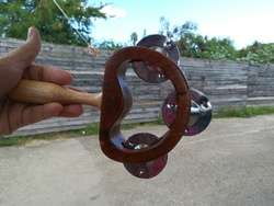 imagen de ambores, panderos, maracas de madera hermosos_4