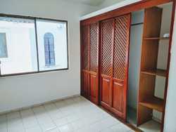 imagen de CASA EN RENTA EN EXCELENTE UBICACION_4