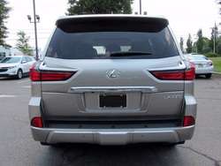 imagen de LEXUS LX 570 SUV Gulf Specs 2019 (Silver)_4