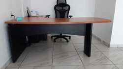 imagen de VENDO ESCRITORIO PROFESIONAL _4