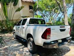 imagen de HILUX 2018 EXCELENTE ESTADO_4