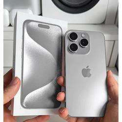 imagen de Apple iPhone 15 Pro Max 256GB,, 512GB , 1TB_4