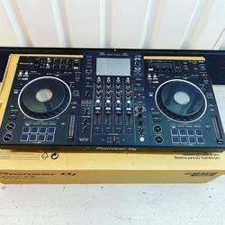 imagen de Pioneer OPUS-QUAD, Pioneer XDJ-RX3, Pioneer XDJ-XZ_4