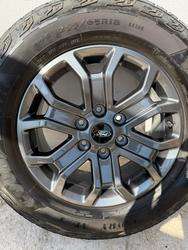 imagen de JUEGO DE 4 RINES Y 4 LLANTAS 225/65 R 18 _4