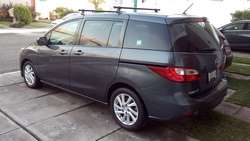 imagen de Minivan Mazda 5 con 3 filas _5