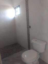 imagen de SE VENDE CASA MUY CERCA DE LA UNIVA._5