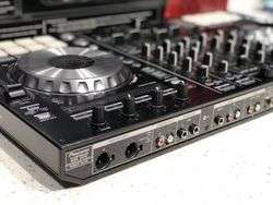 imagen de brand new Pioneer DDJ-SX Digital DJ Controller _5