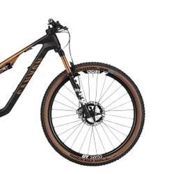 imagen de 2024 Canyon Lux Trail CFR Mountain Bike_5