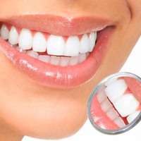 Logo de Clínica Dental Las Flores