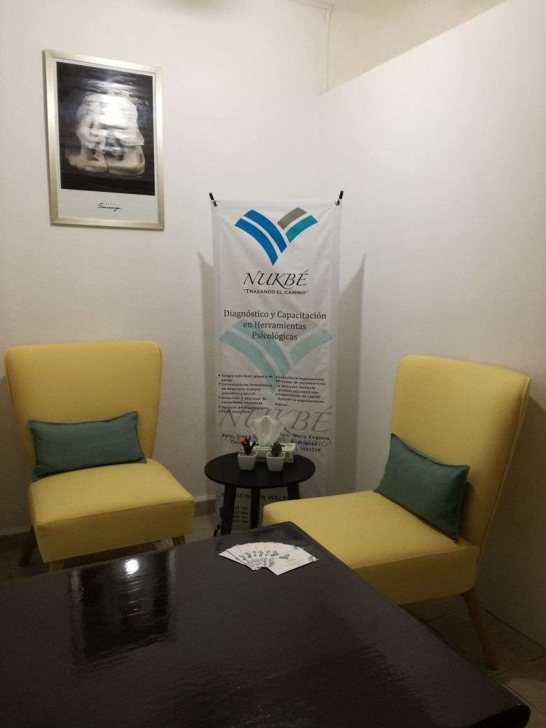 Portada de Nukbe Nutricion y Psicologia