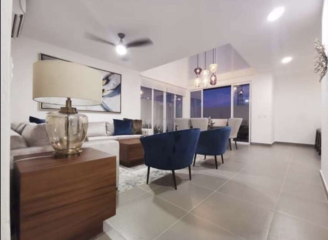 Portada de New store