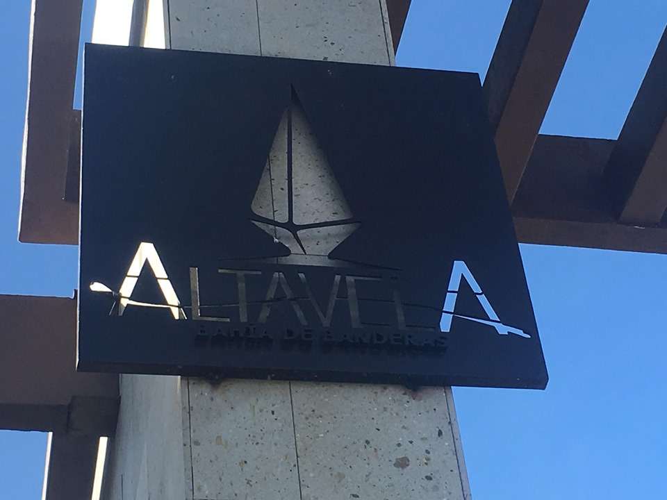 Portada de New store